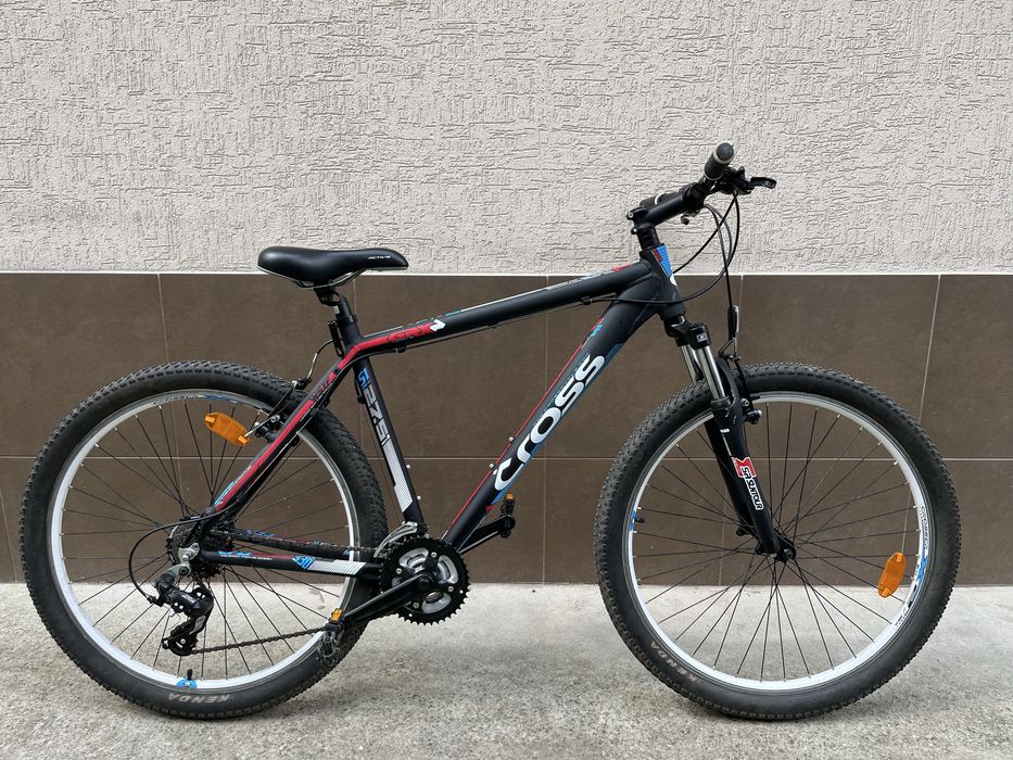 Продавам Cross grx 7