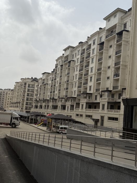 Срочно продается 3х комнатное квартира 76.8 кв самарканд сити (фрунзе)