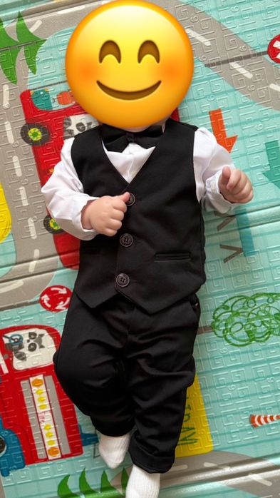 Продам Праздничный костюм для мальчика