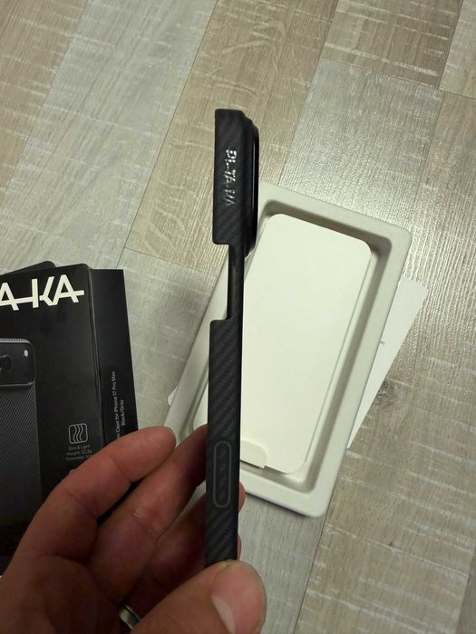 Калъф Pitaka за Iphone 17 pro max