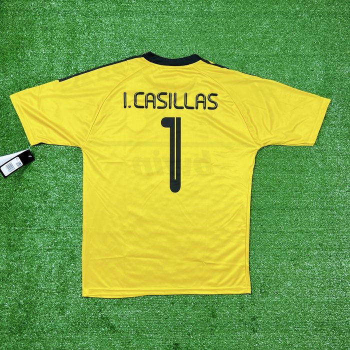 Ретро футболна тениска на Икер Касияс/Real Madrid/11/12