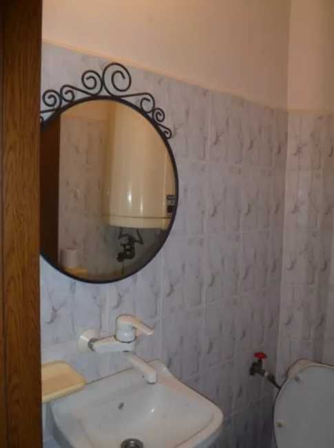 Дава се под наем Тристаен апартамент в Пловдив, Южен - 60 кв.м за 280.5 € - Снимка #3