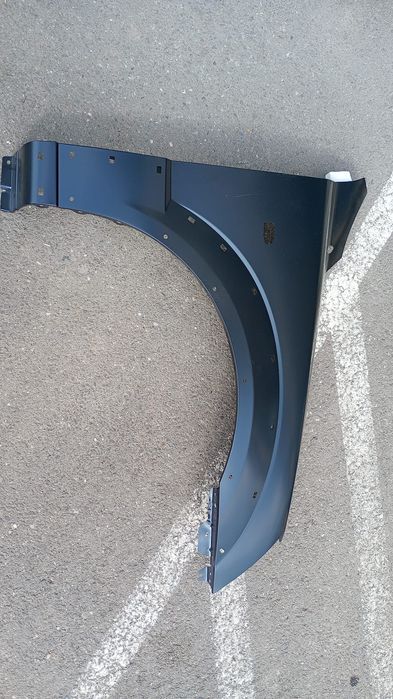 aripa noua kia sorento aripa far bara grila capota