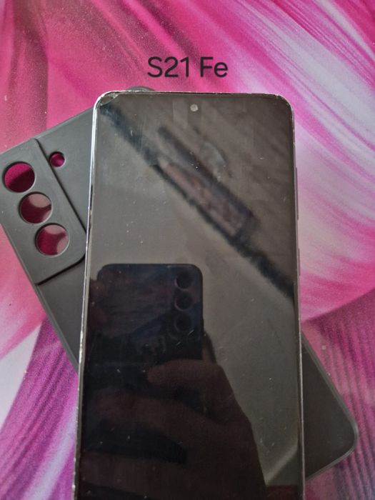 Samsung Galaxy S21 Fe si Huawei P20 Lite