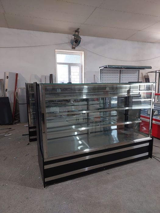 Витрина холодильник