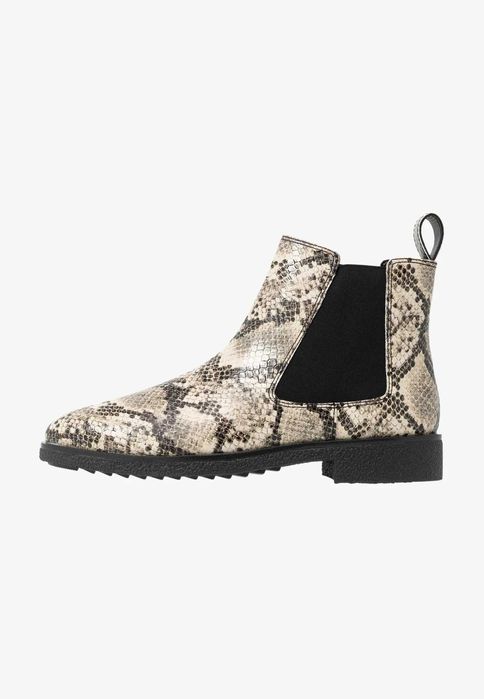 CLARKS Griffin Plaza ОРИГИНАЛНИ дамски боти/челси 39/25см