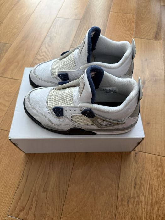 Обувки Jordan 4