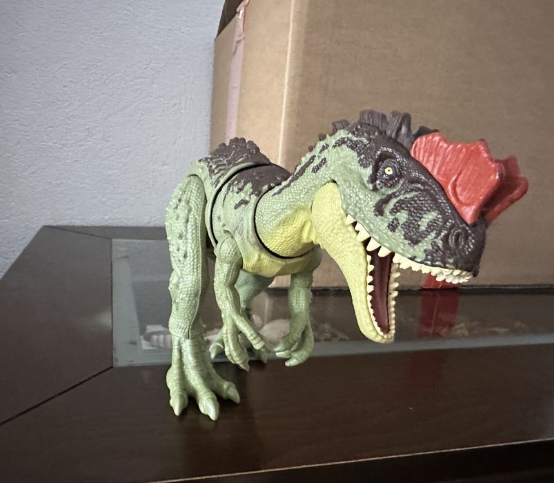 Джурасик свят , yangchuanosaurus