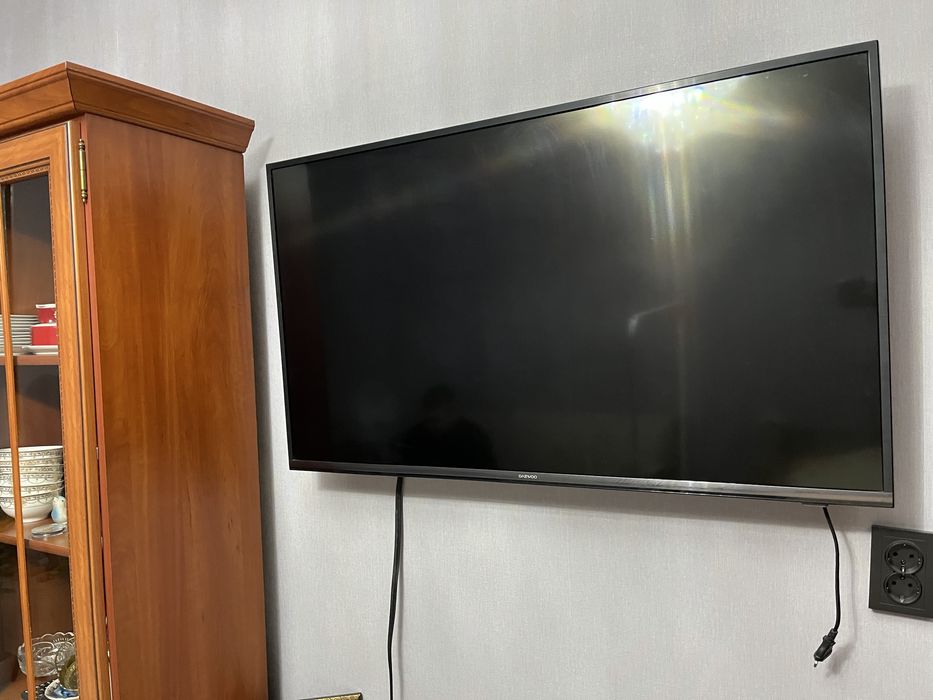 Продам телевизор смарт