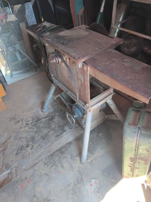 Комбиниран циркуляр с абрихт монофазен