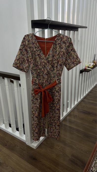 Платья по 10000 тг. 44-46 размеры