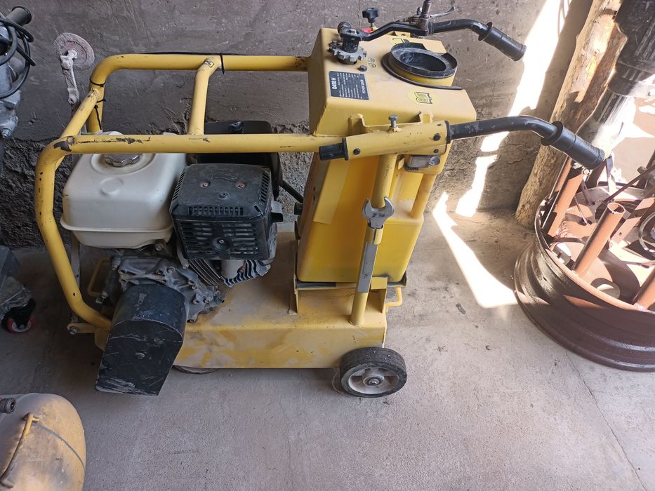 Безвоздушный распылитель, краскапульт,  компрессор