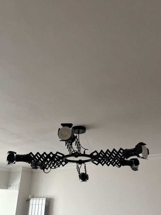 Дизайнерски полилей