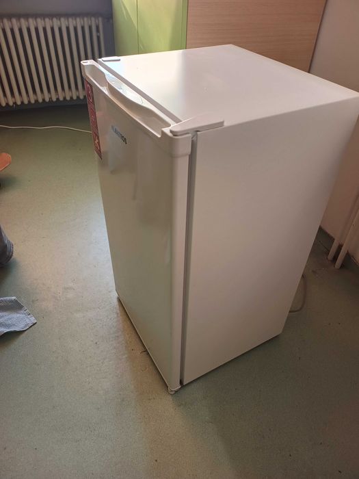 Vând frigider albatros FA11N