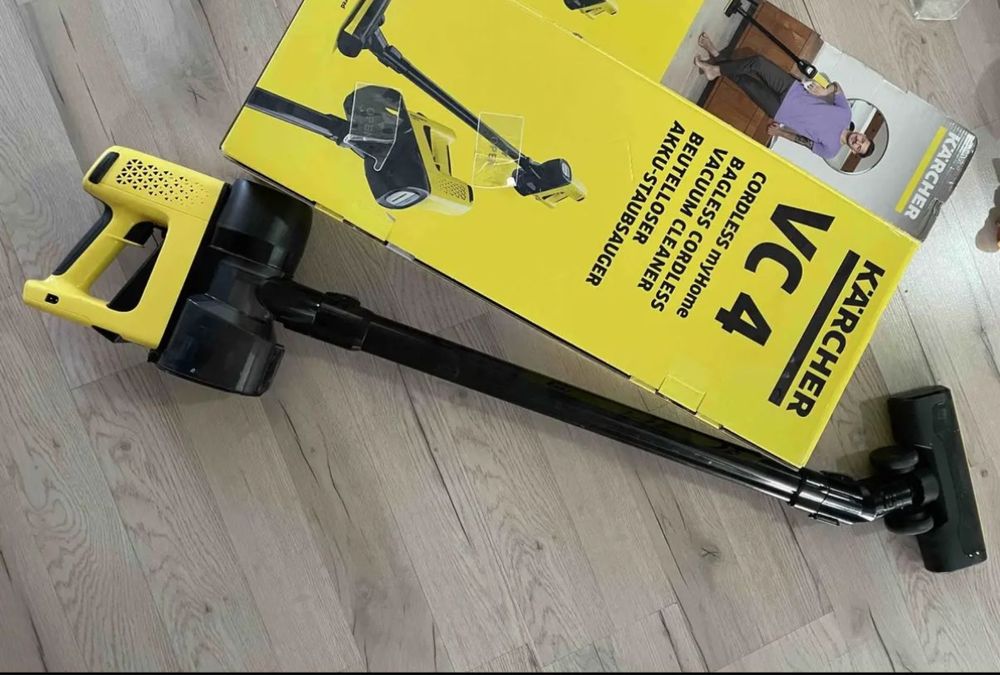 Пылесос Karcher VC 4 CORDLESS