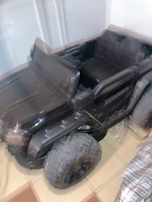 машины детские 2 штуки