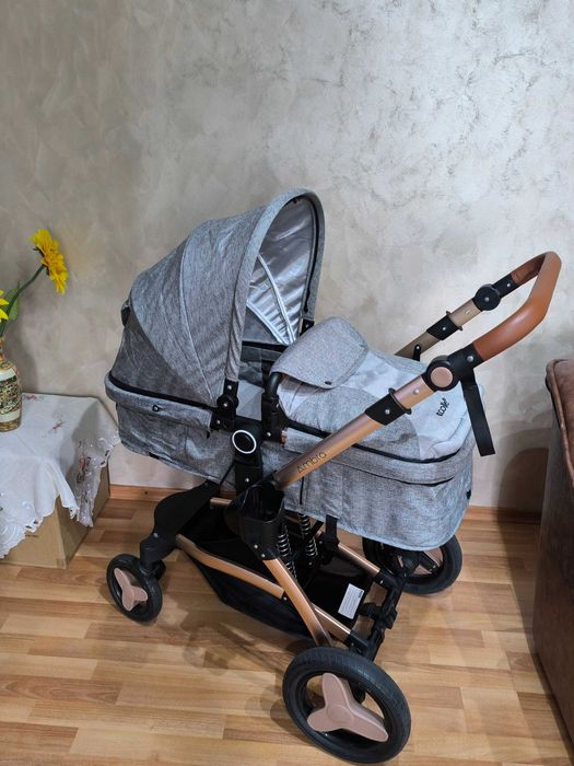 Carucior Coccolle Ambra  3 in 1. Scoica, landou, Parte sport, transformabil, reversibil