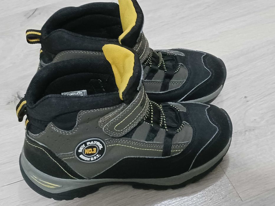 Детски боти за момче водонепромокаеми