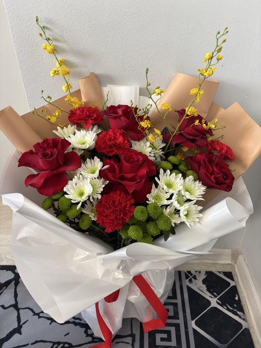 Красивый букет по доступной цене. 8000 тенге