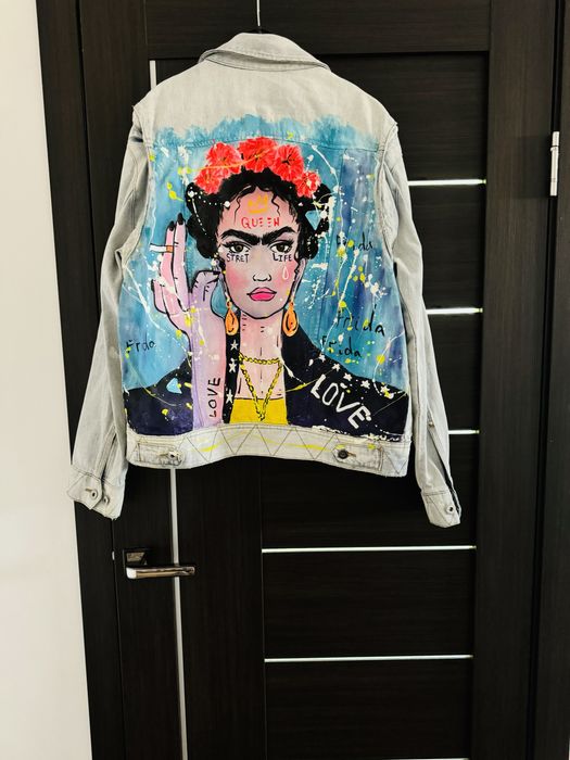 Джинса всегда в моде .