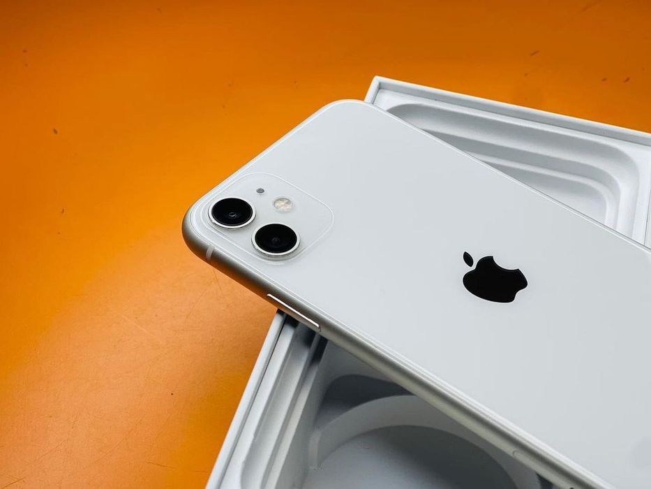 iPhone 11 с гарантии