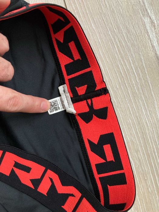 Under Armour HeatGear Armour 2.0 Compression мъжки клин размер М