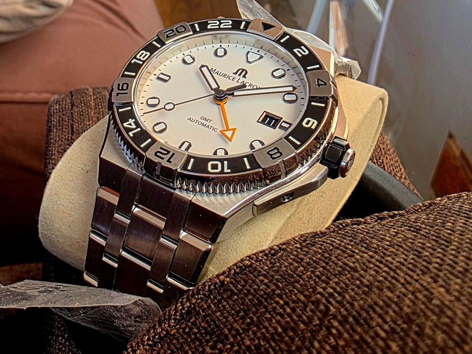 Чисто нов Maurice Lacroix Aikon