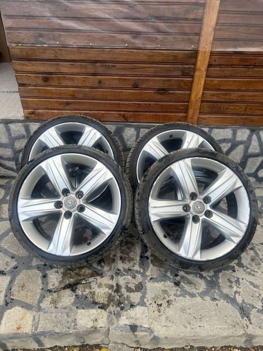 Продавам Летни Гуми 225/35/18 с джанти 18ки