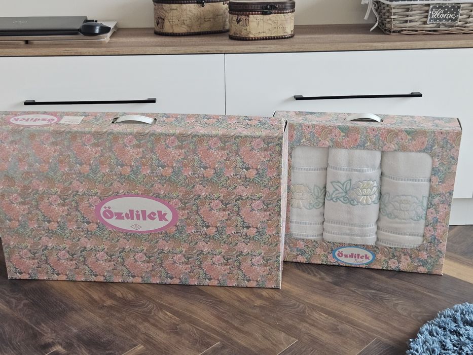 Нови комплекти с хавлии и халати за баня