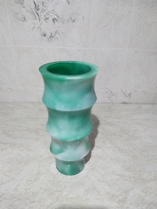 Ваза для цветов.