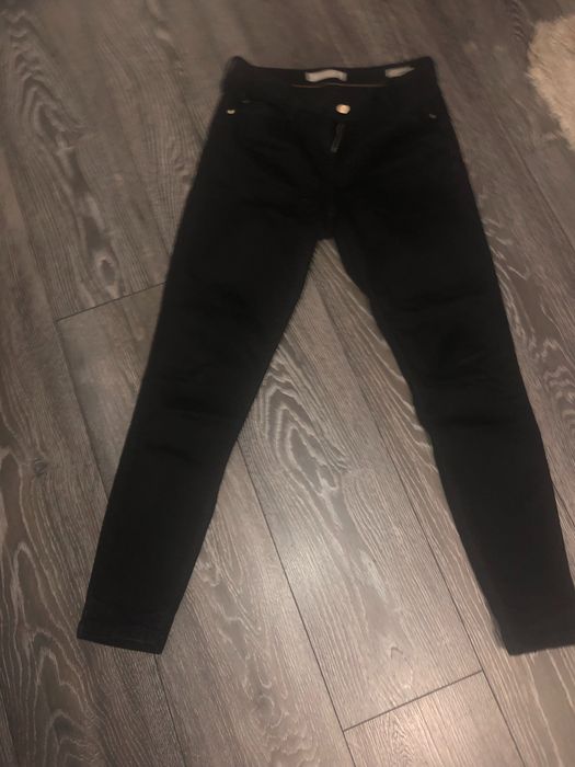 Blugi motivi skinny