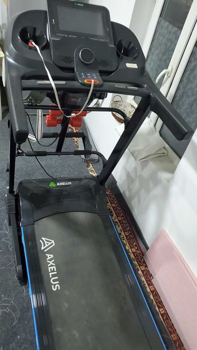 Беговая дорожка AX 500 Wi-Fi  функция б/у