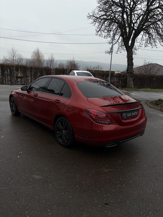 Mercedes-Benz / C-Class / 2015 /