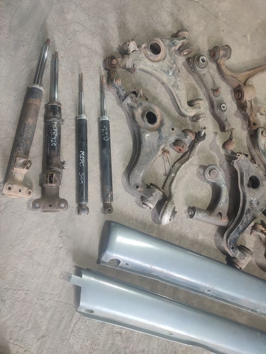 Запчасти на Мерседес