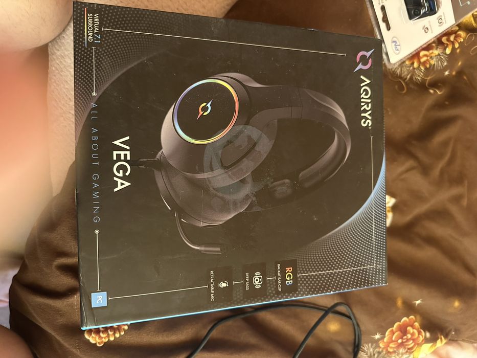 Vand casti cu fir gaming rgb aqyris vega aproape noi