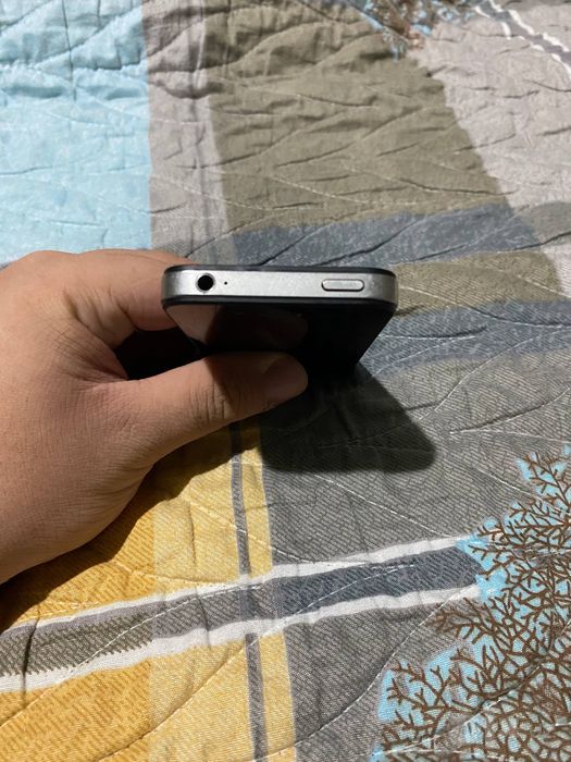 Iphone 4 S holati zor