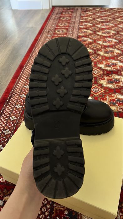 черный туфли для школы, и тд