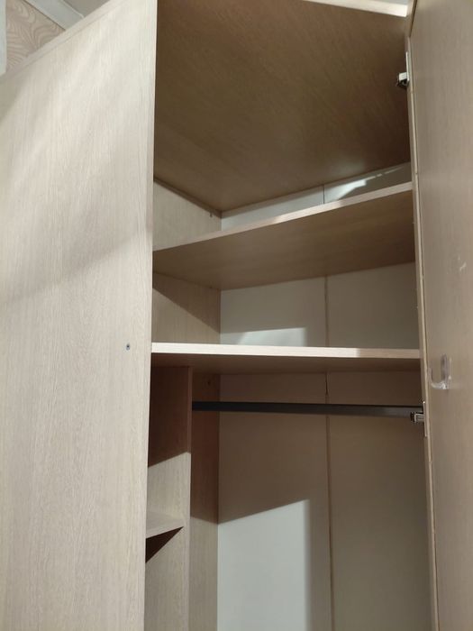 Продается угловой шкаф