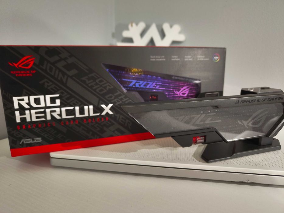Държач за видео карта ASUS ROG HERCULX