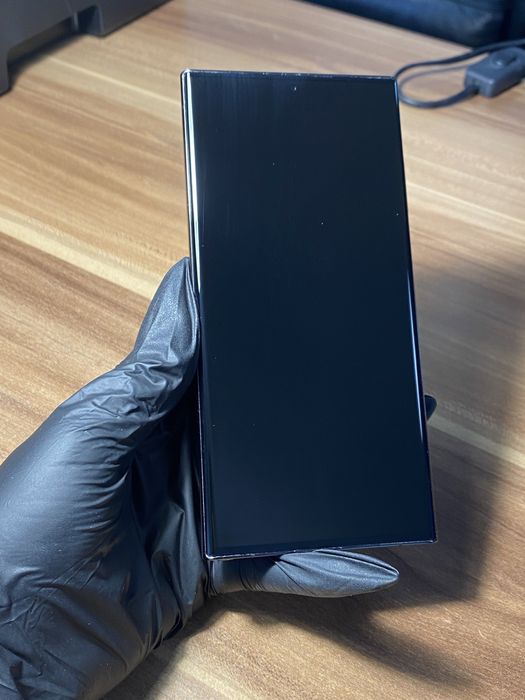 Samsung Galaxy s23 ultra • 256 GB • Phantom Black