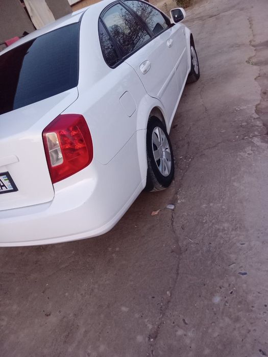 Chevrolet Gentra sotiladi