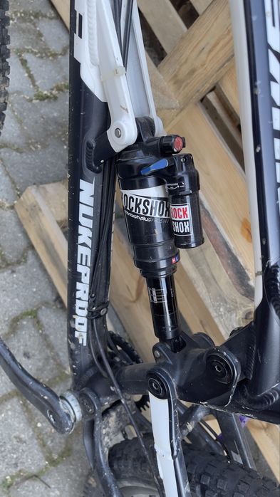 Vand bicicleta full suspension Nukeproof mega