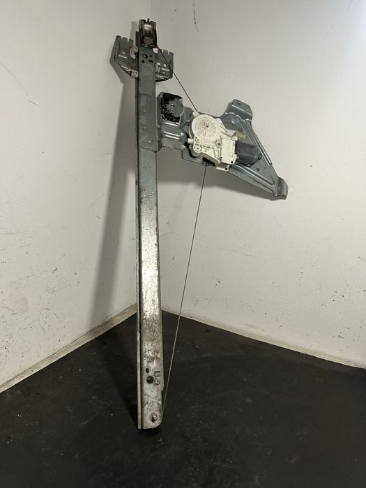 Macara geam stanga fata Mercedes Sprinter W906 |A0068205442