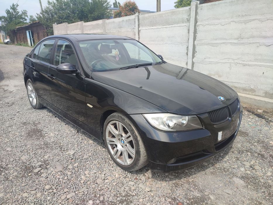 Usa fata stanga-dreapta/ Usa spate stanga-dreapta/ Capota spate/ Bara spate/ Stop spate BMW E90