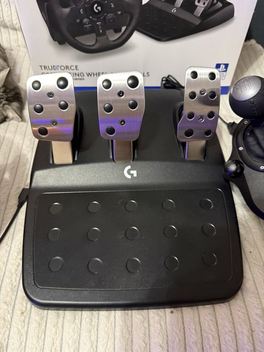 Игровой руль Logitech G923 + шифтер