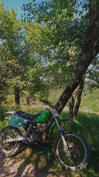 Vând cross kavasaki kx 125 2t