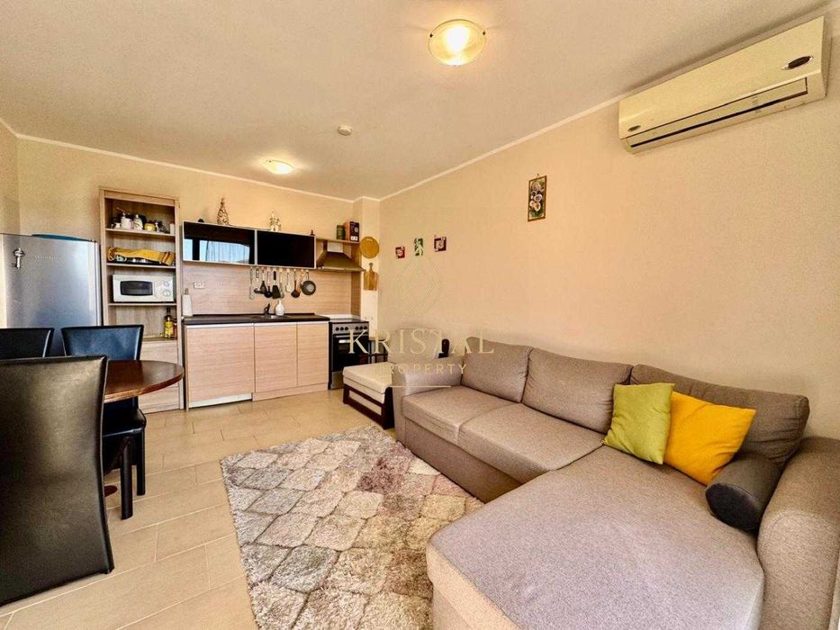 Продава се Двустаен апартамент в к.к. Слънчев бряг - 52 кв.м за 1693 €/кв.м - Снимка #1