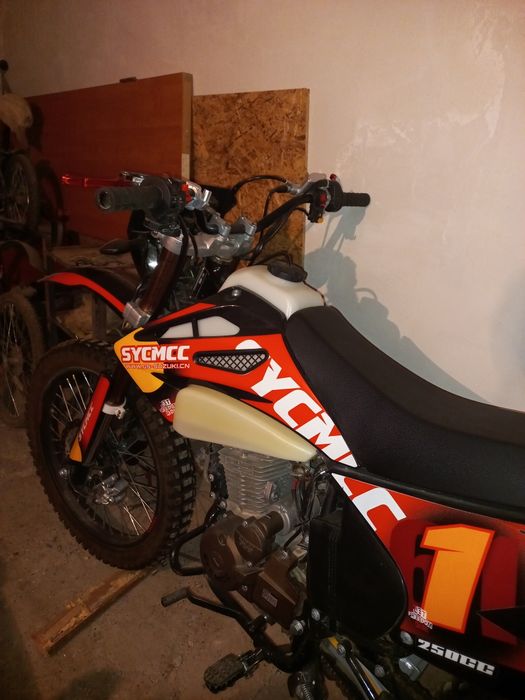 Эндуро Мотоцикл Sycmcc 250 куб ТОРГ!