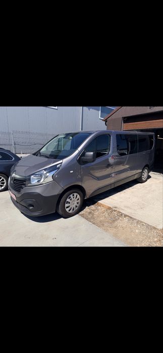 Rent a car . Inchiriaza microbuz Craiova inchiriaza masini mici