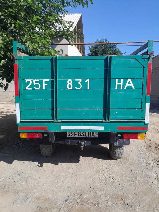 Uaz bortli sotiladi (Бортовой Уаз сотилади)